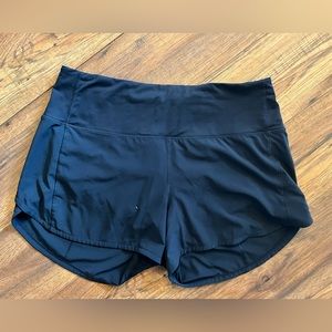 Lululemon mid-waisted Speed Up Shorts